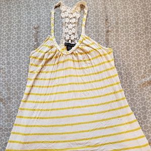 Small striped dress with knitted back
